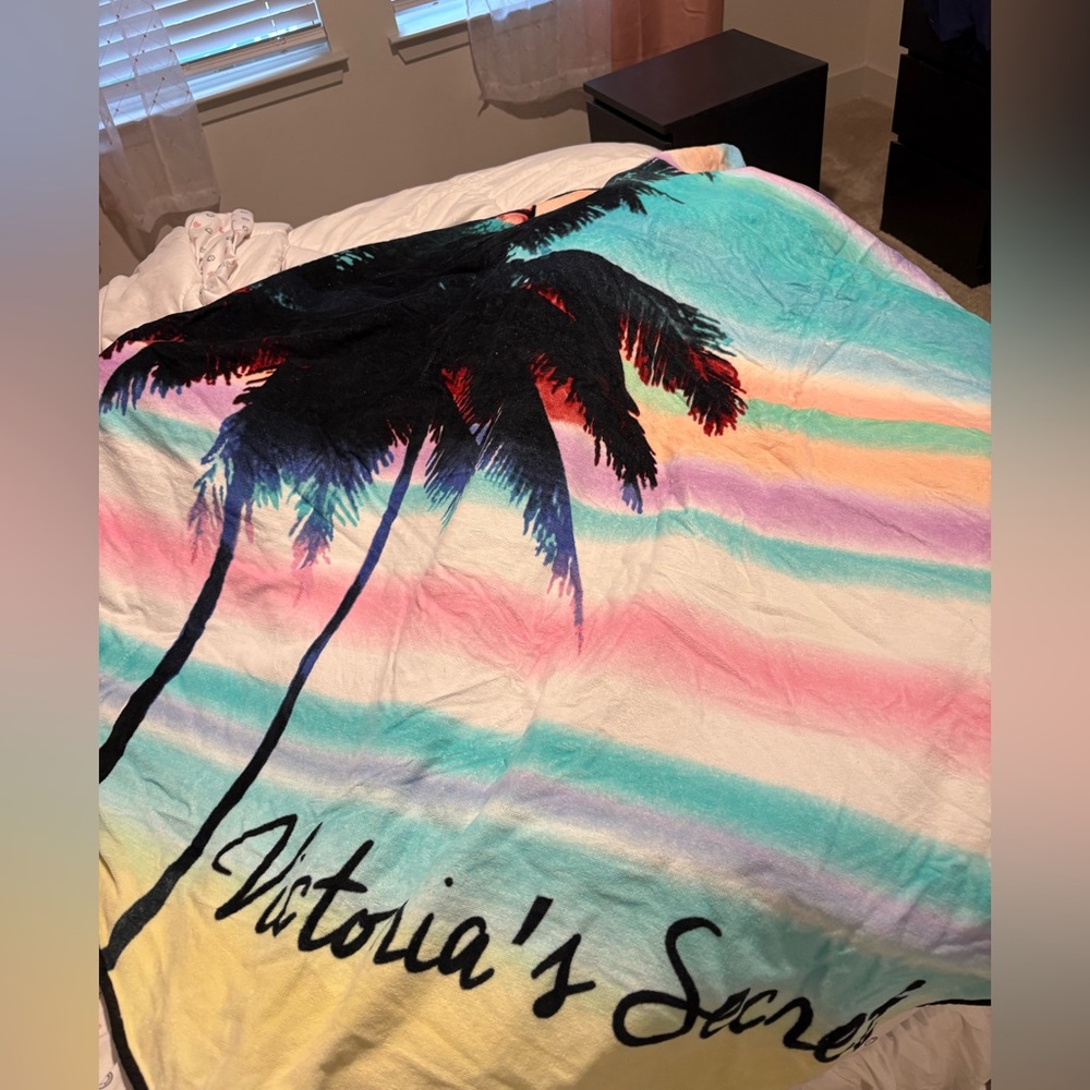 Victoria’s Secret round beach towel
